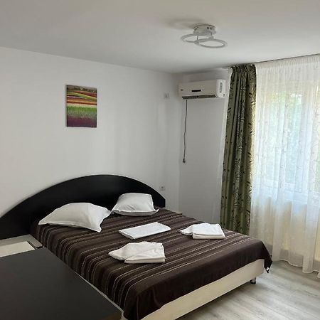 Vila Iris Mamaia Nord ナボダリ エクステリア 写真