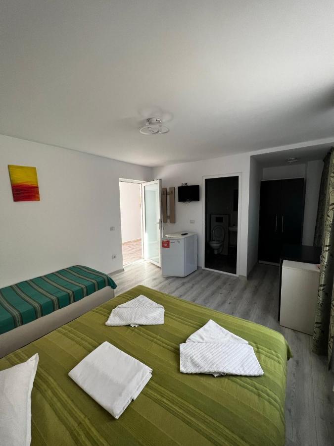 Vila Iris Mamaia Nord ナボダリ エクステリア 写真
